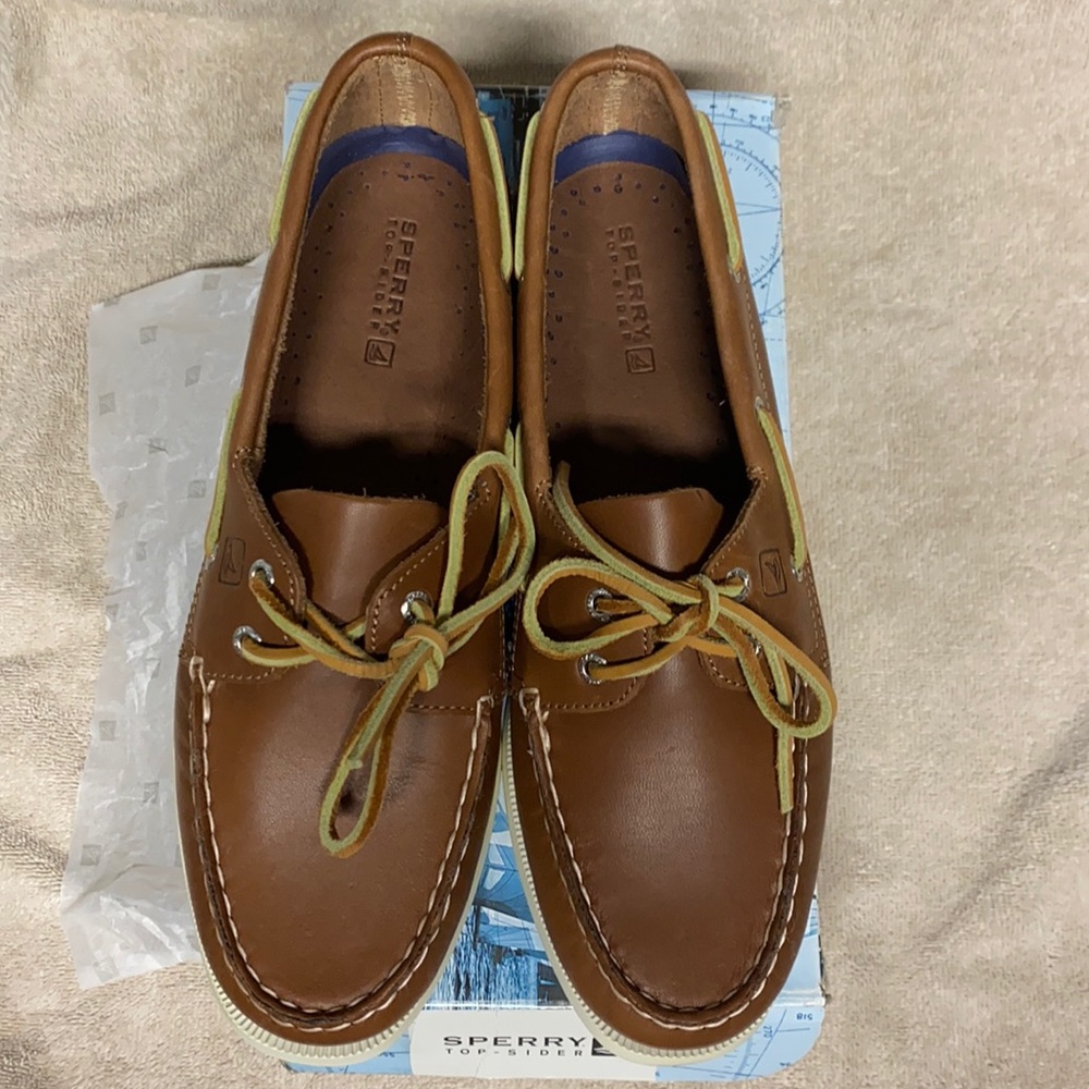 Brand new Sperry’s